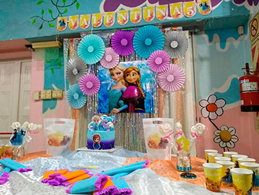ILUSIONES CASITA DE FIESTA