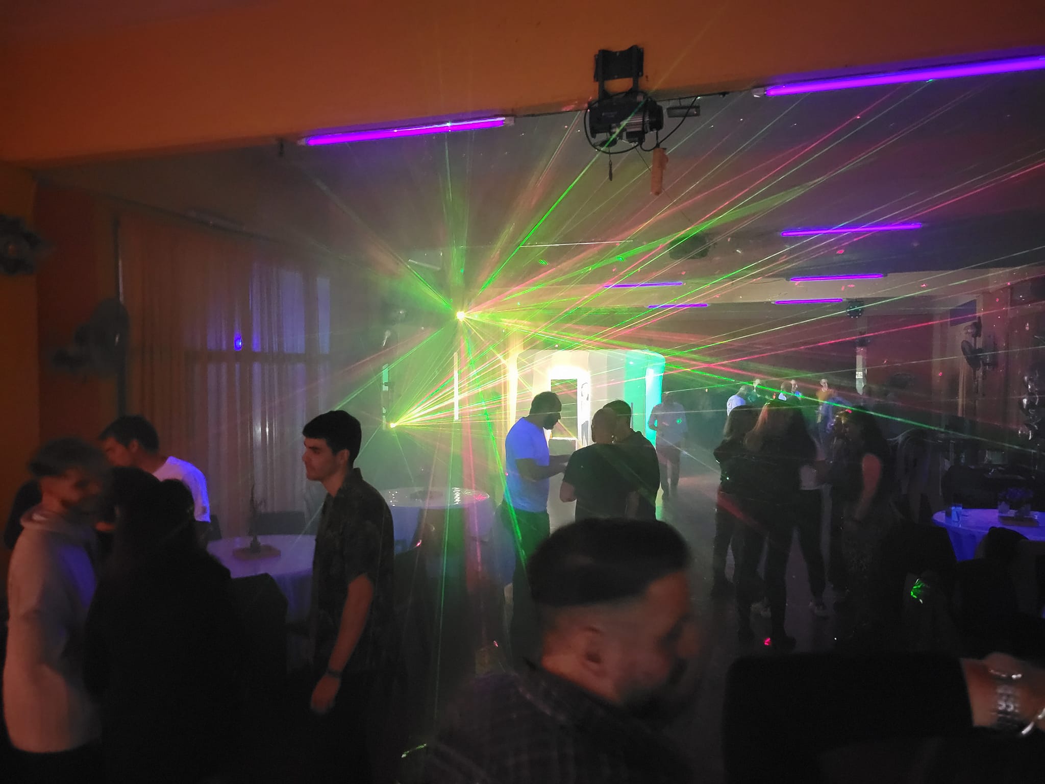 CLUB PAINT