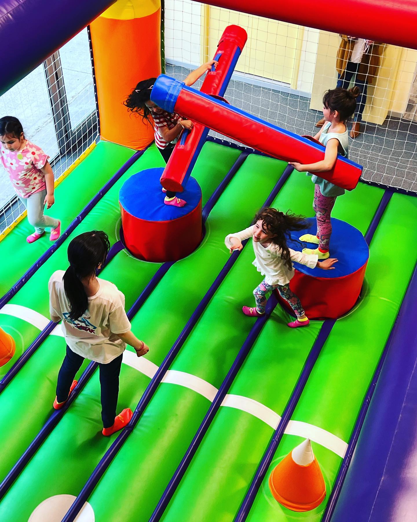 RE-SALTAR TRAMPOLINE PARK