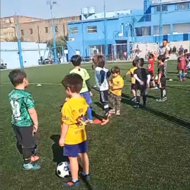 TOQUE Y VA