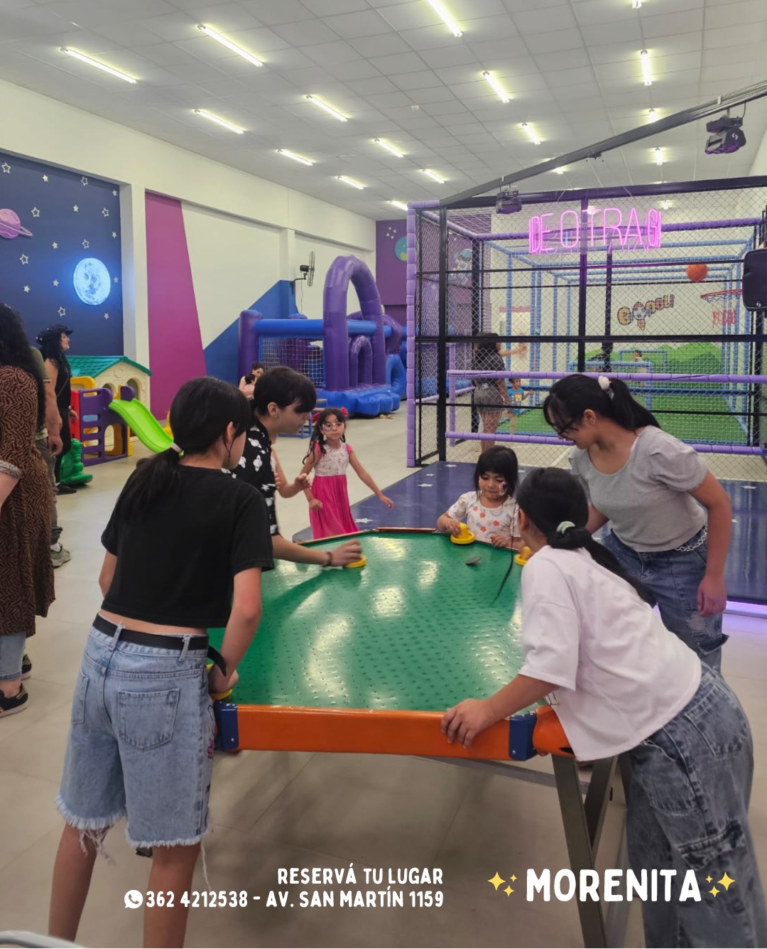 Morenita fiestas de otra galaxia