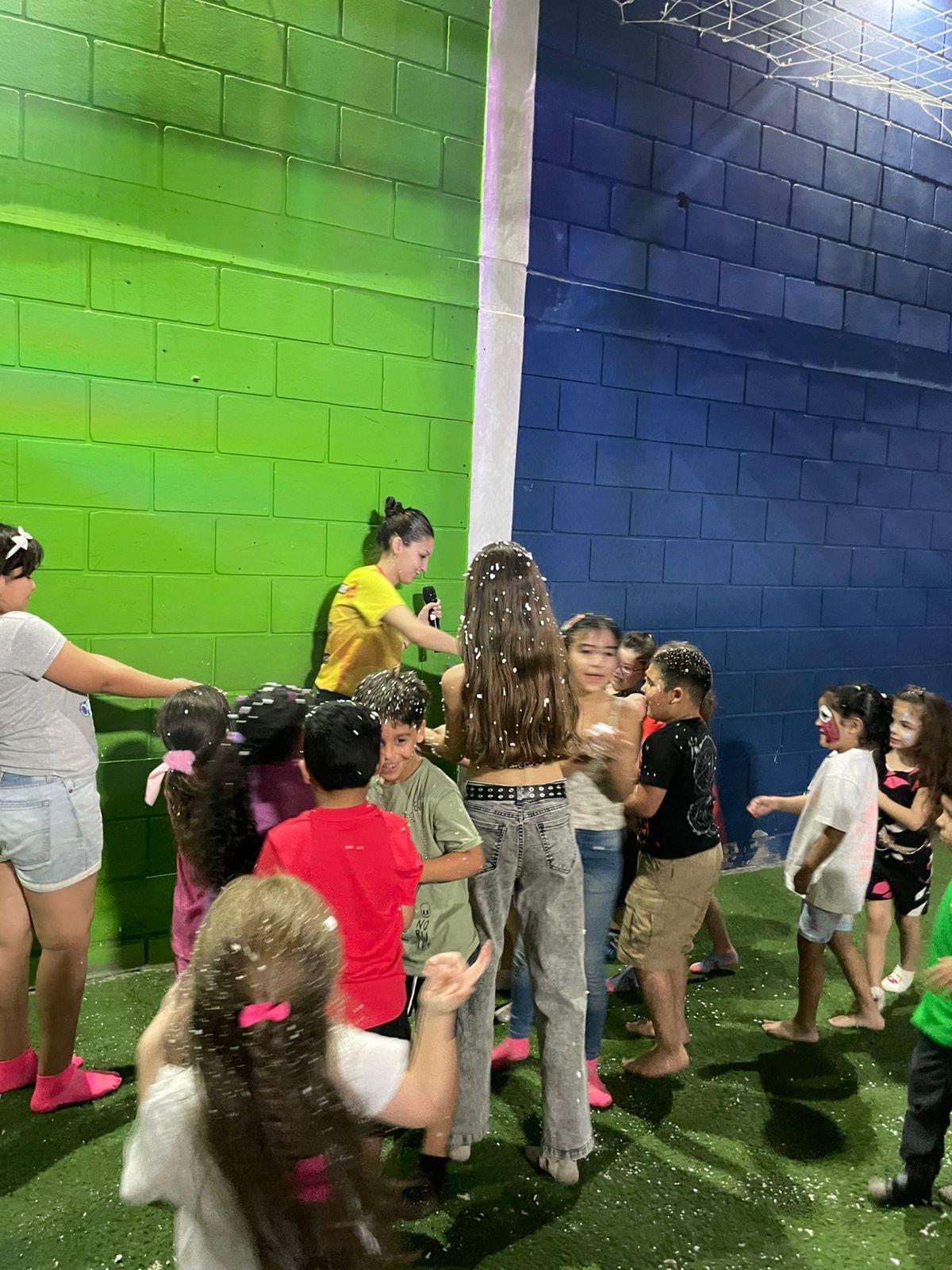 CAMPANITA - SALON DE FIESTAS INFANTILES Y TEENS